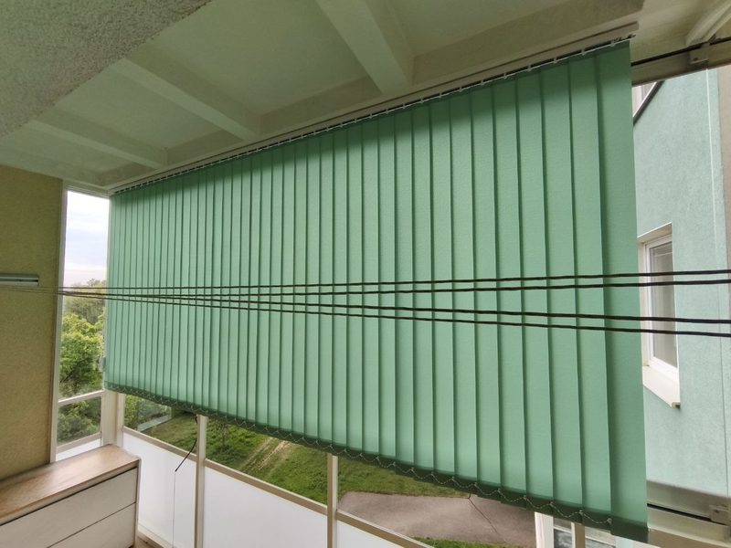 Zastínění balkónů a lodžií