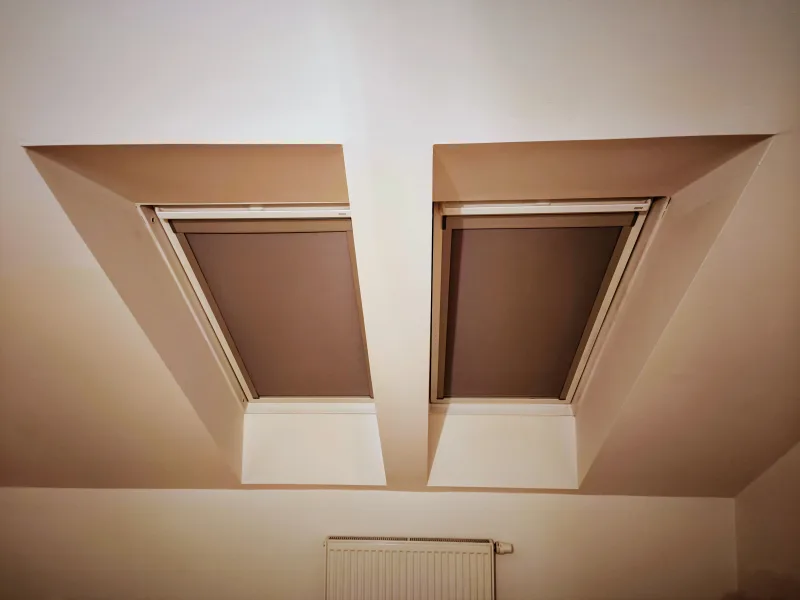 Rolety na střešní okna, realizace Mutěnice