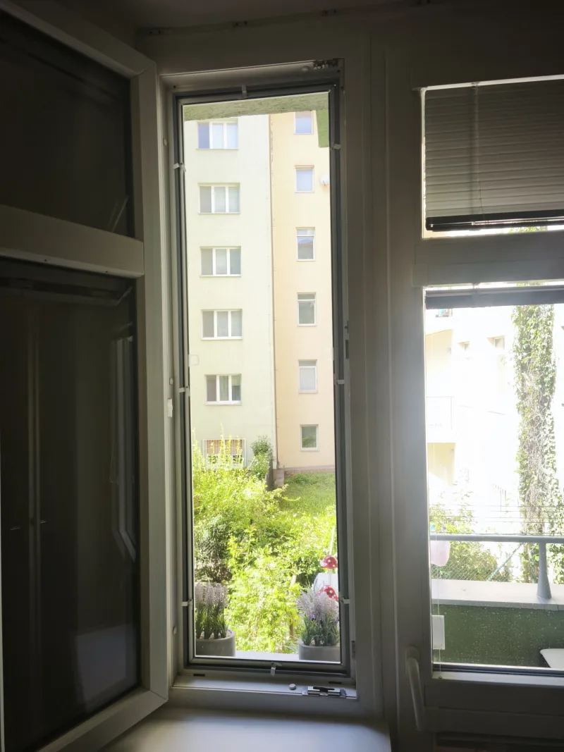 Sítě na okno, realizace Brno – Brno-střed