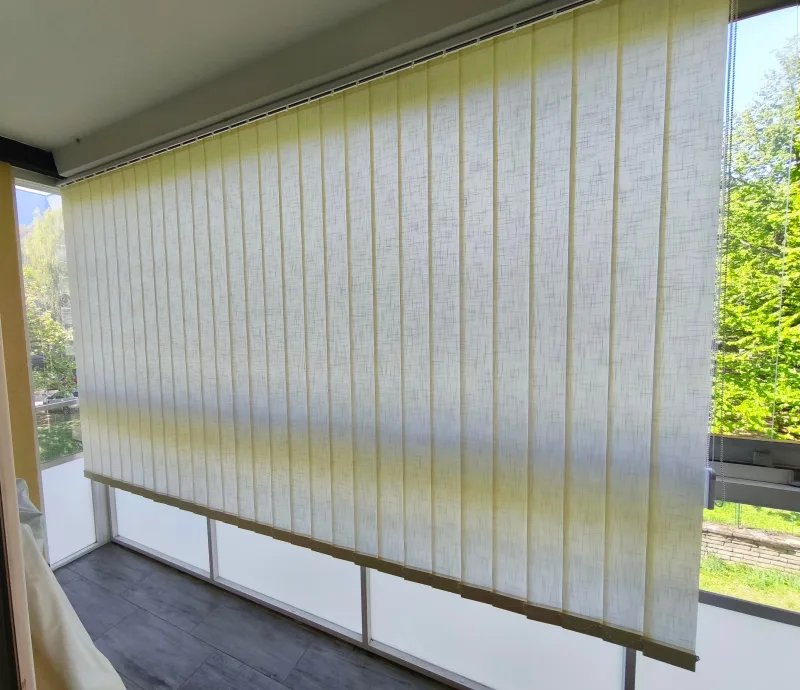 Zastínění balkónů a lodžií, realizace Blansko